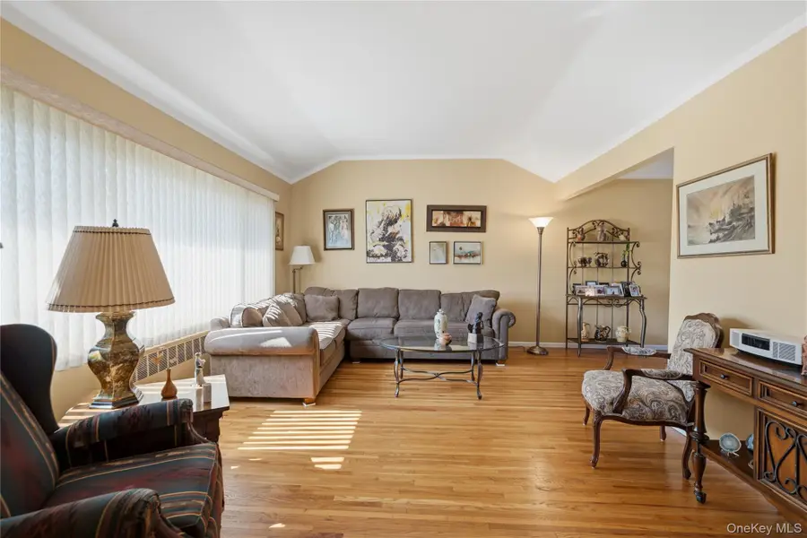 895 Iris Drive, Bellmore, NY 11710 - #3