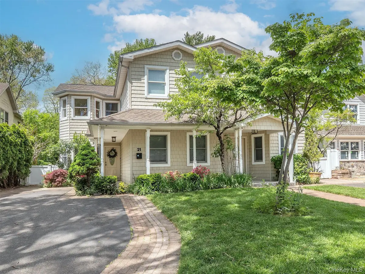 21 Marwood Road N, Port Washington, NY 11050 - #1