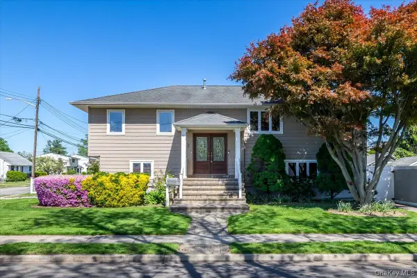 2 Prose Street, Hicksville, NY 11801