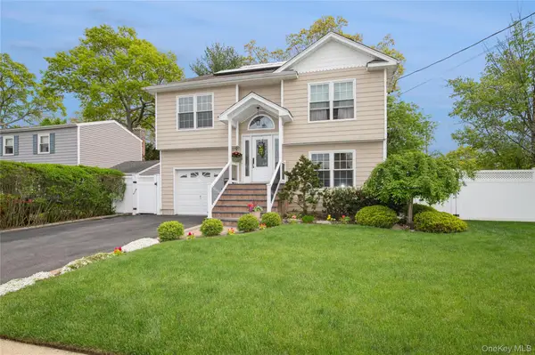 30 Baltimore Avenue, Massapequa, NY 11758