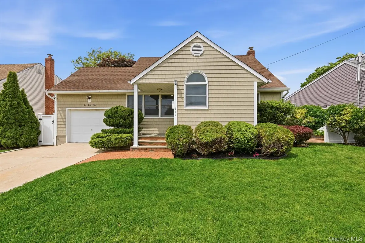 249 N 6th Street, Bethpage, NY 11714 - #1