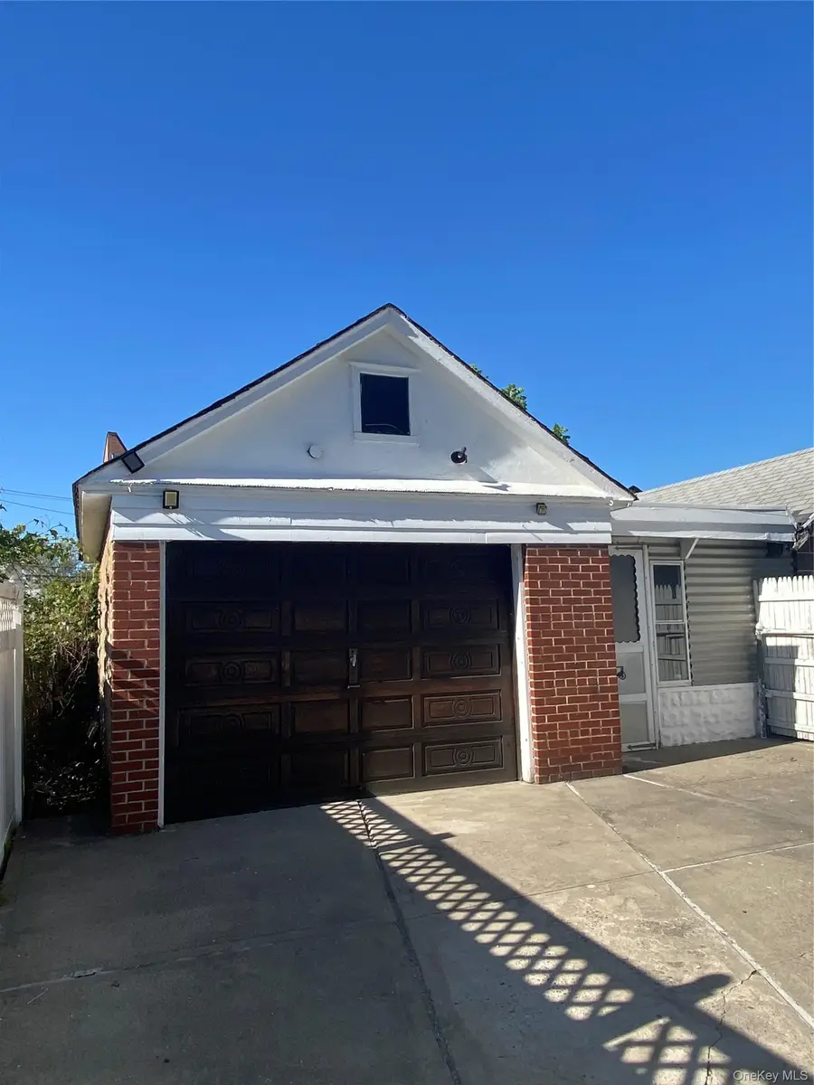 150-11 17th Avenue, Whitestone, NY 11357 - #3