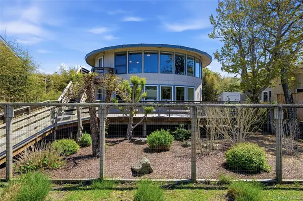 583 Bayberry Walk, Ocean Beach, NY 11770