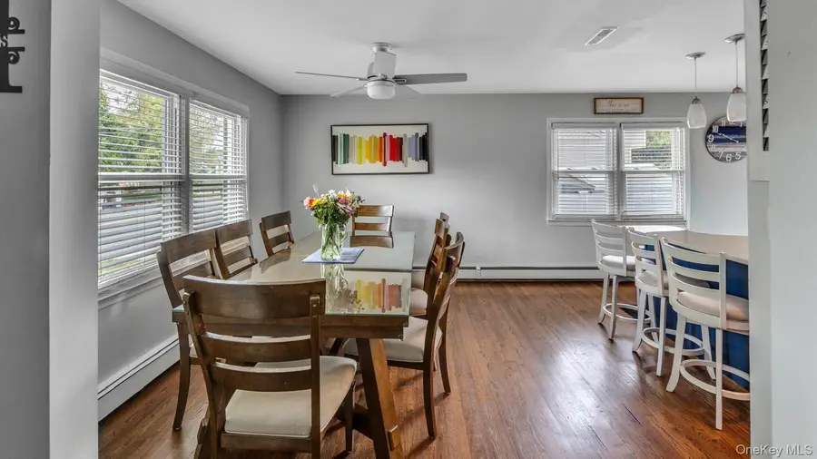 16 Kingsley Road, Huntington, NY 11743 - #3