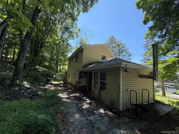 34 Upper Hillman Road, Warwick, NY 10990
