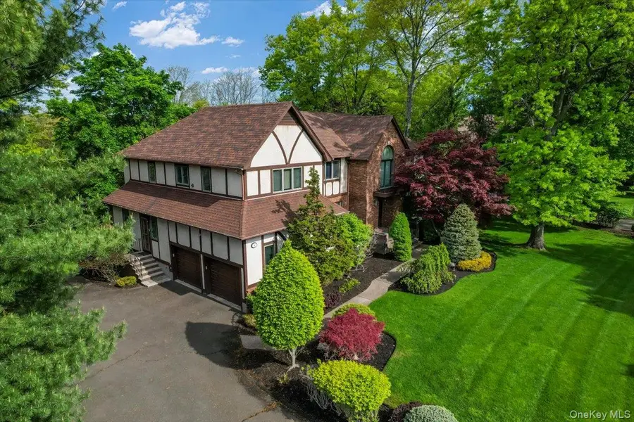 11 Bartlett Road, Monsey, NY 10952 - #2