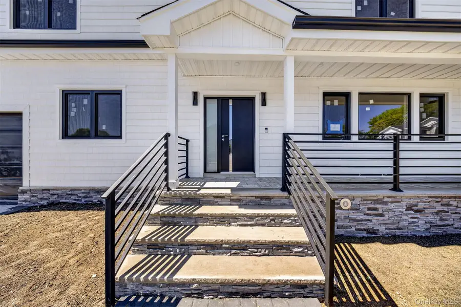 2 Lee Place, Old Bethpage, NY 11804 - #2