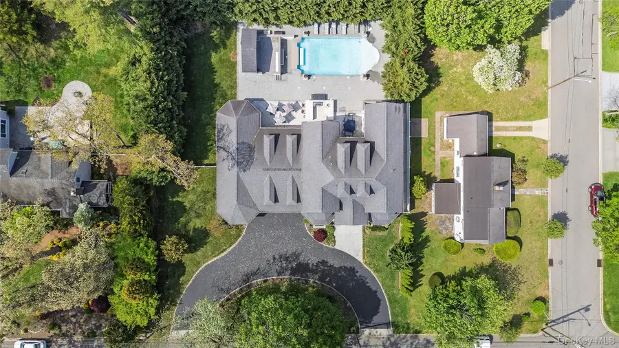 68 Maple Avenue, Bethpage, NY 11714 - #3