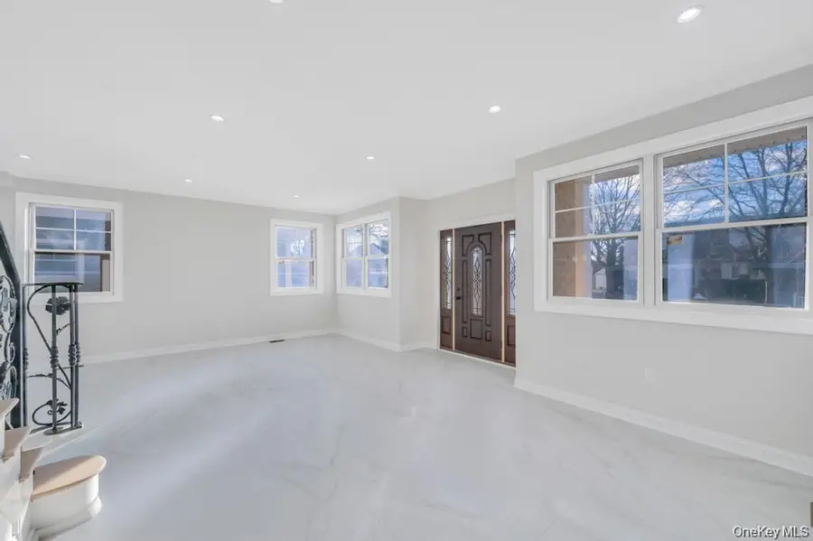 143 Emerson Avenue, Floral Park, NY 11001 - #3