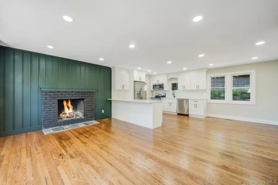 81 E 24th Street, Huntington Station, NY 11746 - #3