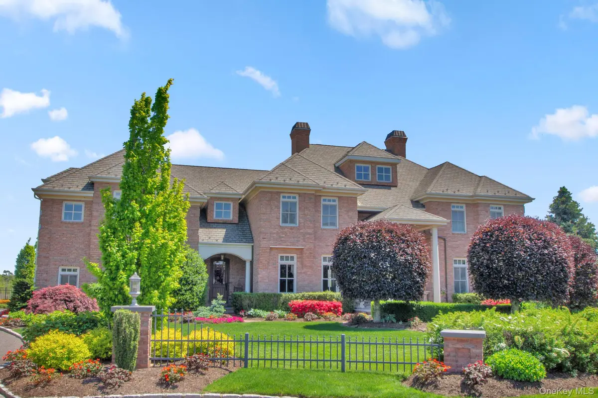 27 True Harbour Way, West Islip, NY 11795 - #1