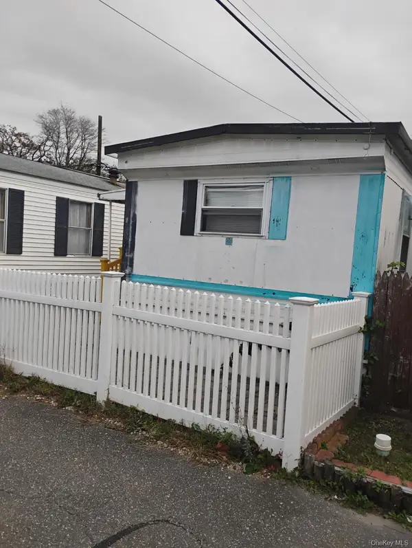 600 Broadway #E3, Amityville, NY 11701