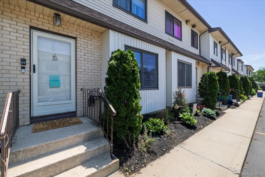 15 Franklin Place #15, Oceanside, NY 11572 - #3