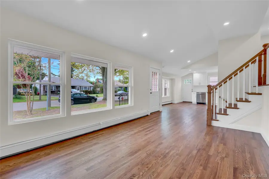 15 Glenwood Lane, Huntington, NY 11743 - #3