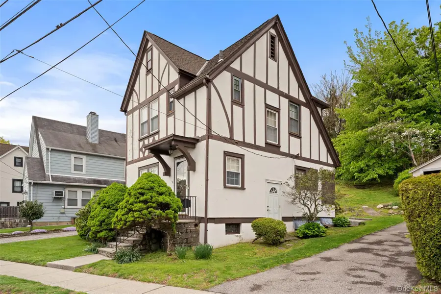 31 Lynton Place, White Plains, NY 10606 - #3