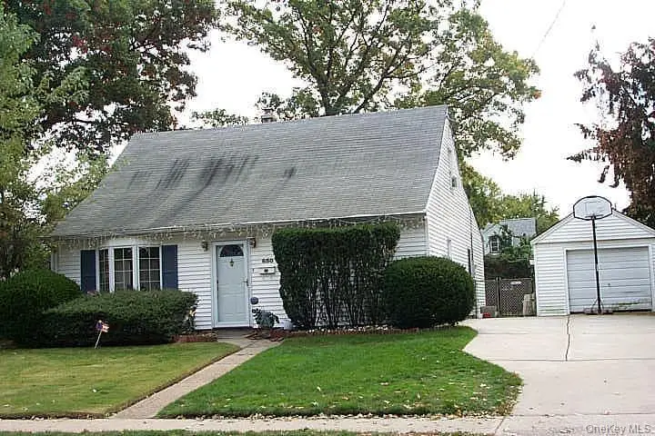 650 Eagle Avenue, West Hempstead, NY 11552 - #1