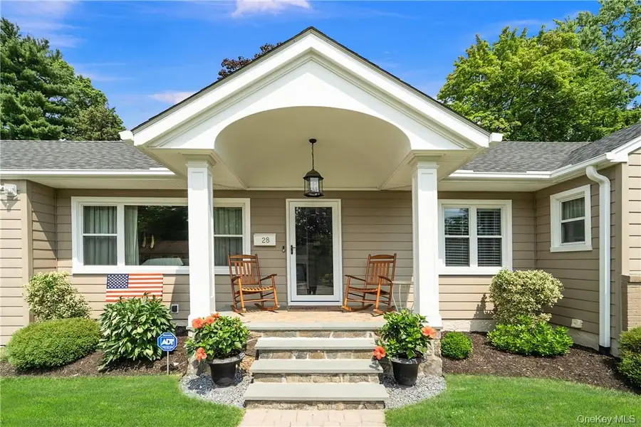 28 Top O The Ridge Drive, Scarsdale, NY 10583 - #2