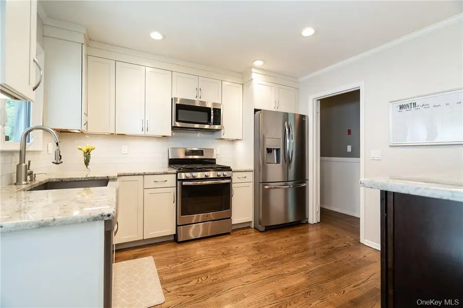 28 Top O The Ridge Drive, Scarsdale, NY 10583 - #3