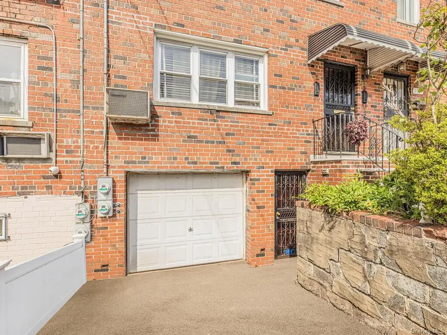 3039 Ely Avenue, Bronx, NY 10469 - Image #2