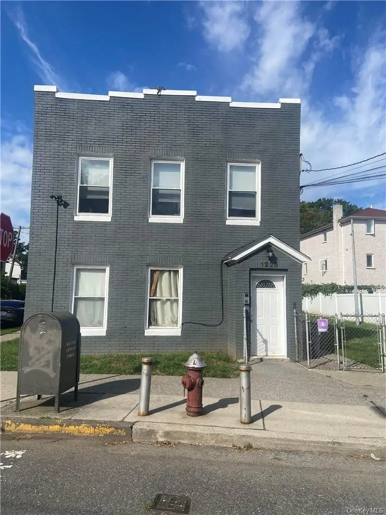 1225 Hollywood Avenue, Bronx, NY 10461 - #1