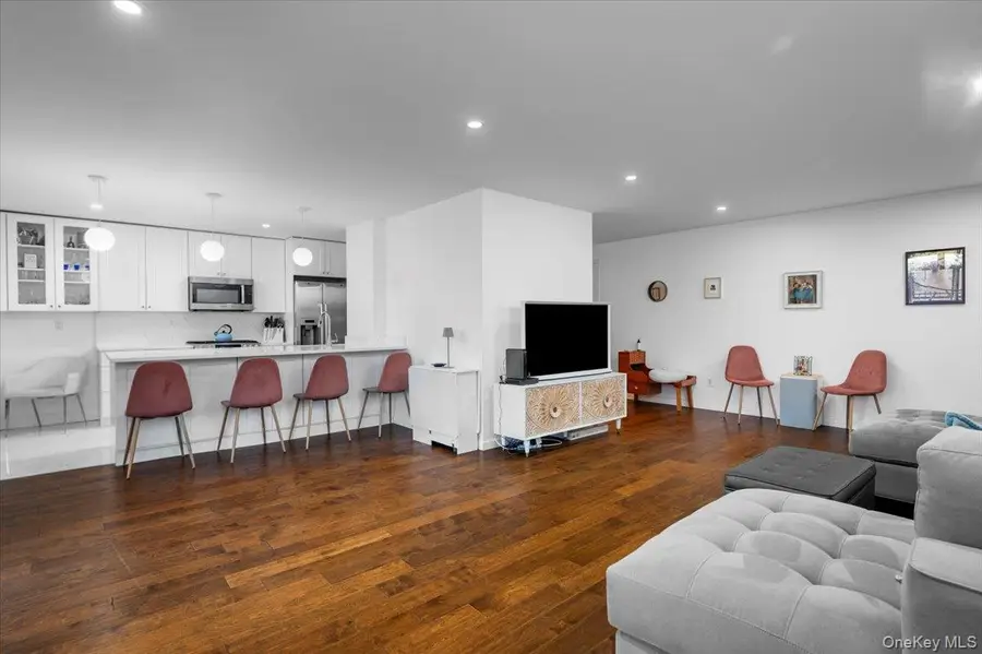 499 N Broadway #8F, White Plains, NY 10603 - Image #3