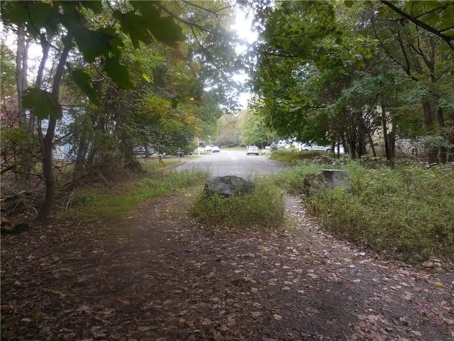 524 Macnary Road, New Windsor, NY 12553 - Image #3