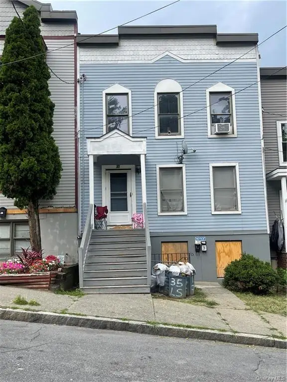 35 Liebel Street, Colonie, NY 12202