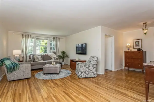 158 Putnam Park #158, Greenwich, CT 06830