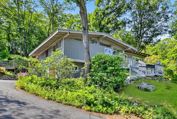 165 Fawn Hill Road, Tuxedo Park, NY 10987