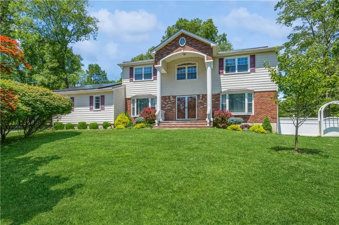 31 Brookline Way, New City, NY 10956 - Image #1