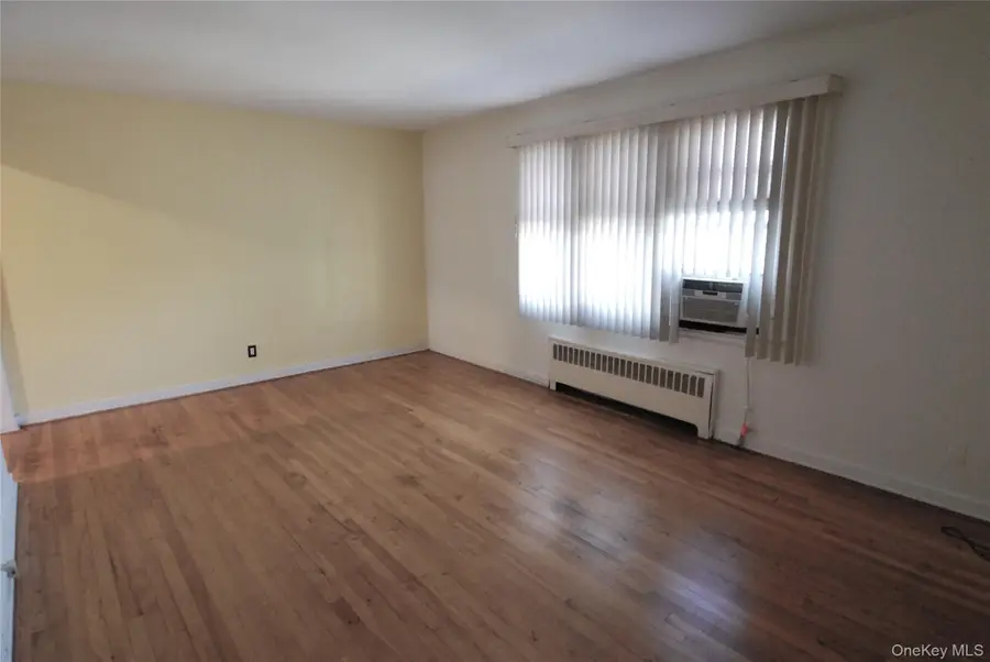 16 Wainwright Avenue #2A, Yonkers, NY 10710 - Image #3