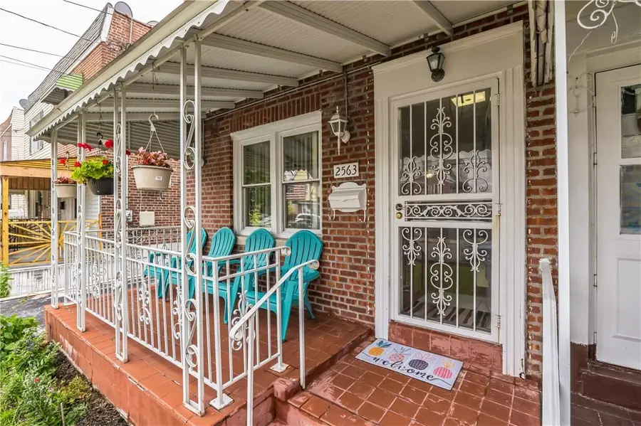 2563 Woodhull Avenue, Bronx, NY 10469 - Image #3