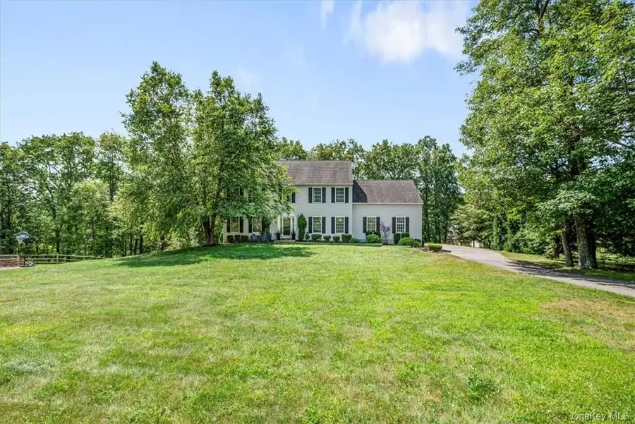 4 Carlisle Court, Highland Mills, NY 10930 - Image #2