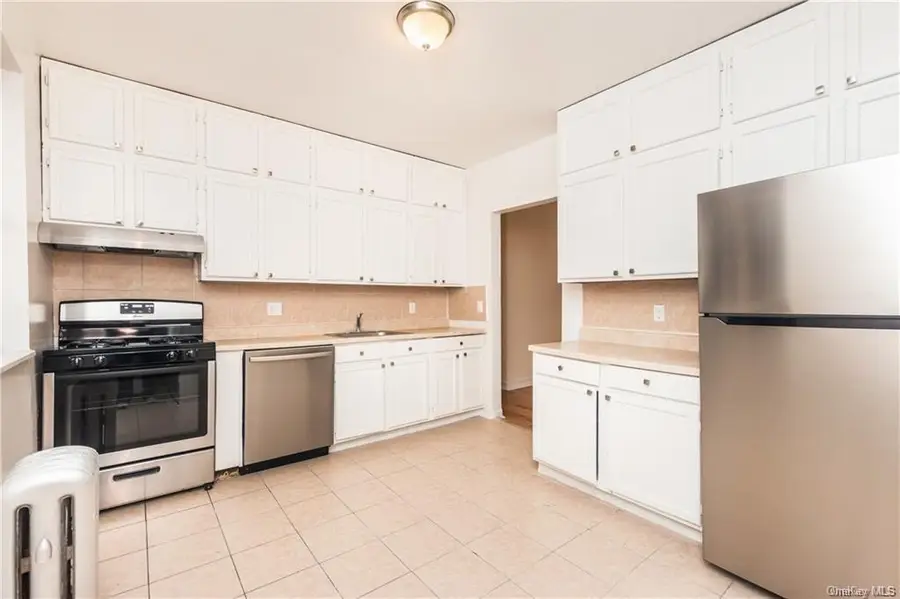 204 W 260th Street, Bronx, NY 10471 - Image #3