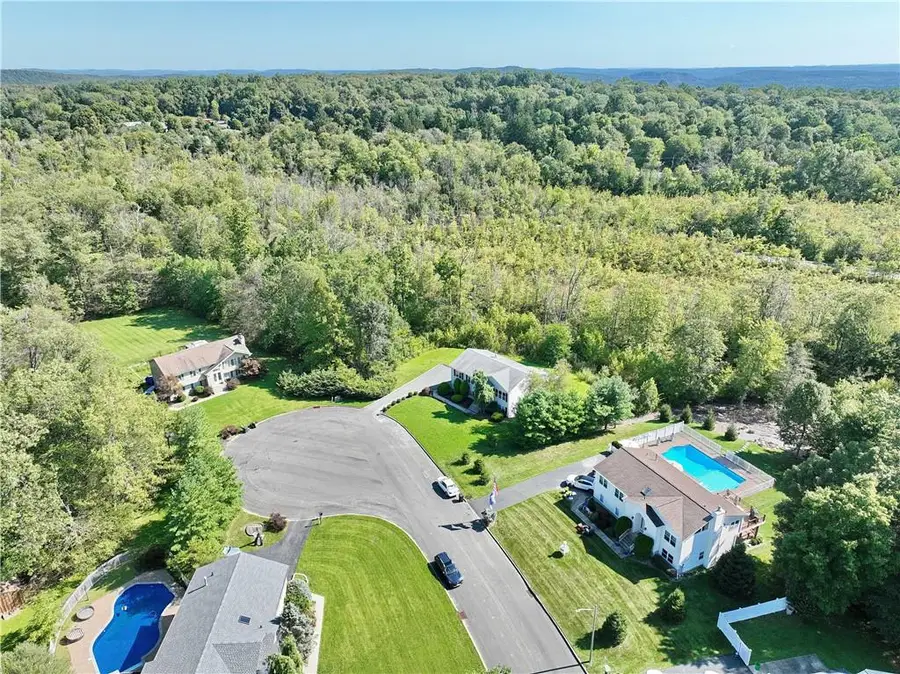 8 Aron Court, Spring Valley, NY 10977 - Image #2