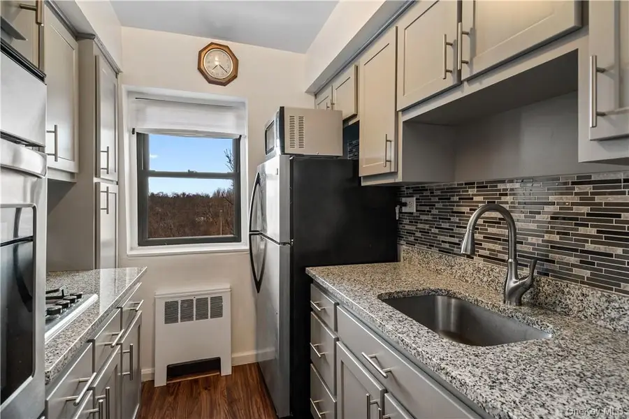 1910 Pelham Parkway S #5C, Bronx, NY 10461 - Image #2