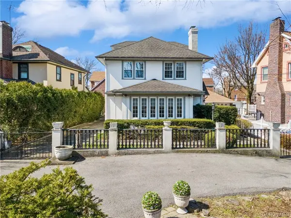 3350 Country Club Road, Bronx, NY 10465