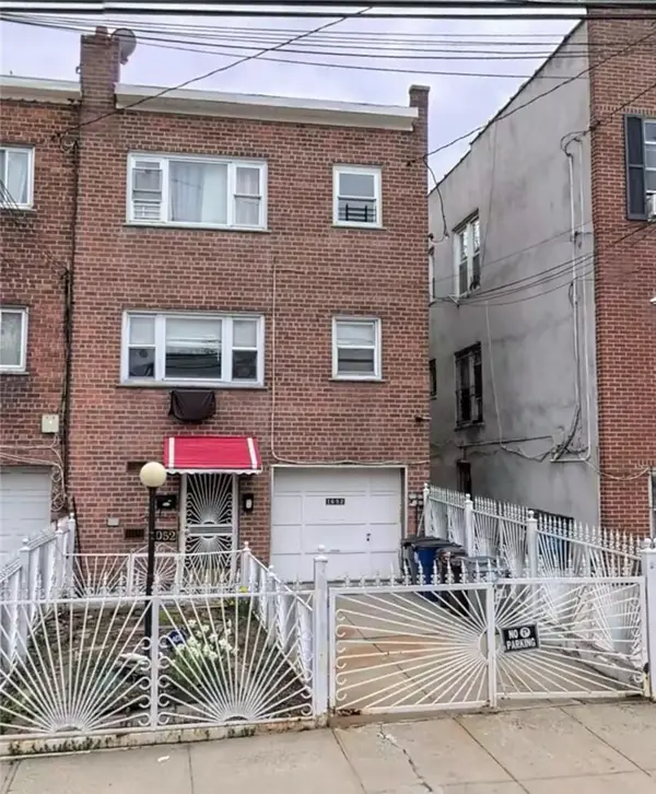 1052 E 228th Street, Bronx, NY 10466