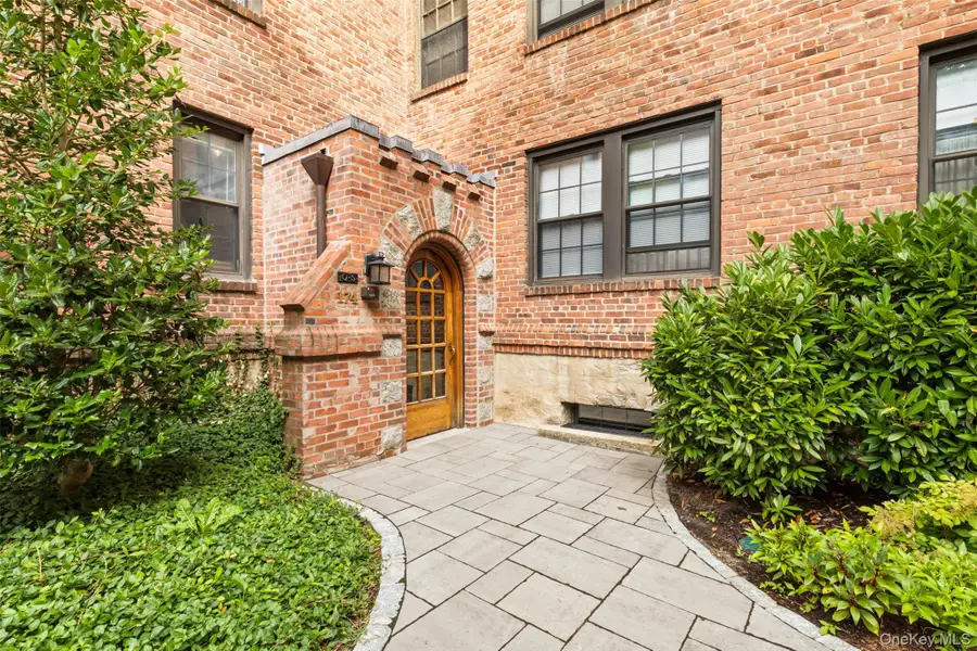 174 Garth Road #TS, Scarsdale, NY 10583 - #2