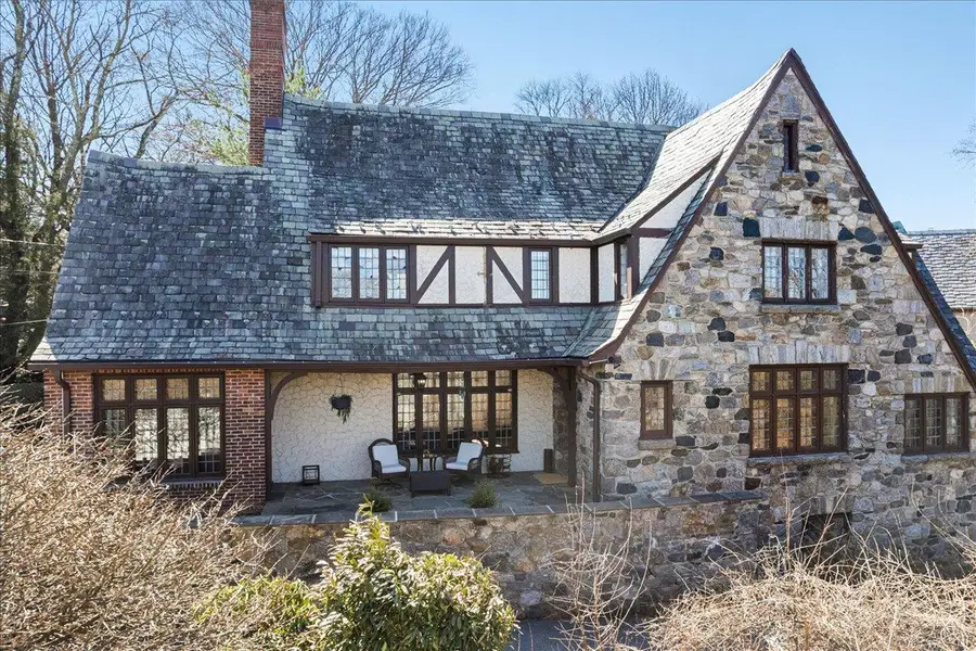 8 Club Way, Hartsdale, NY 10530 - #2