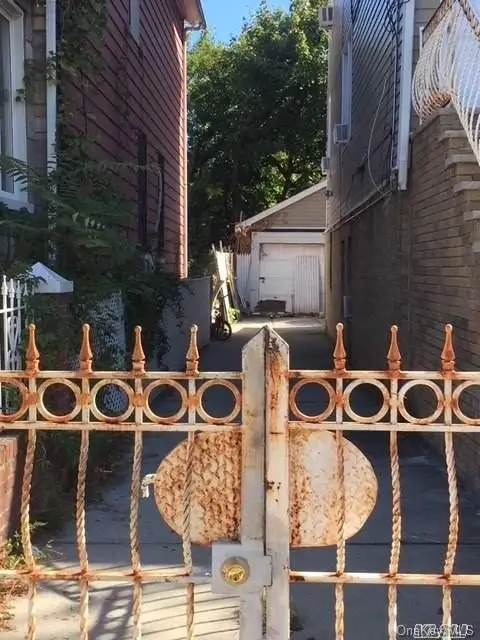 31-15 102 Street, Corona, NY 11368 - Image #3