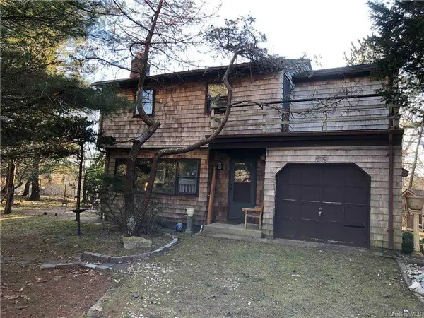 49 Shrubland Road, Southampton, NY 11968