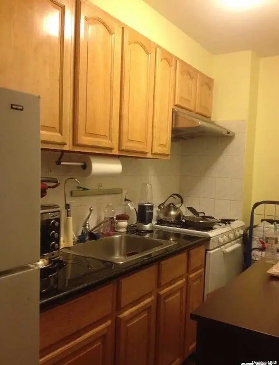 40-24 76th Street #4A, Elmhurst, NY 11373 - Image #2