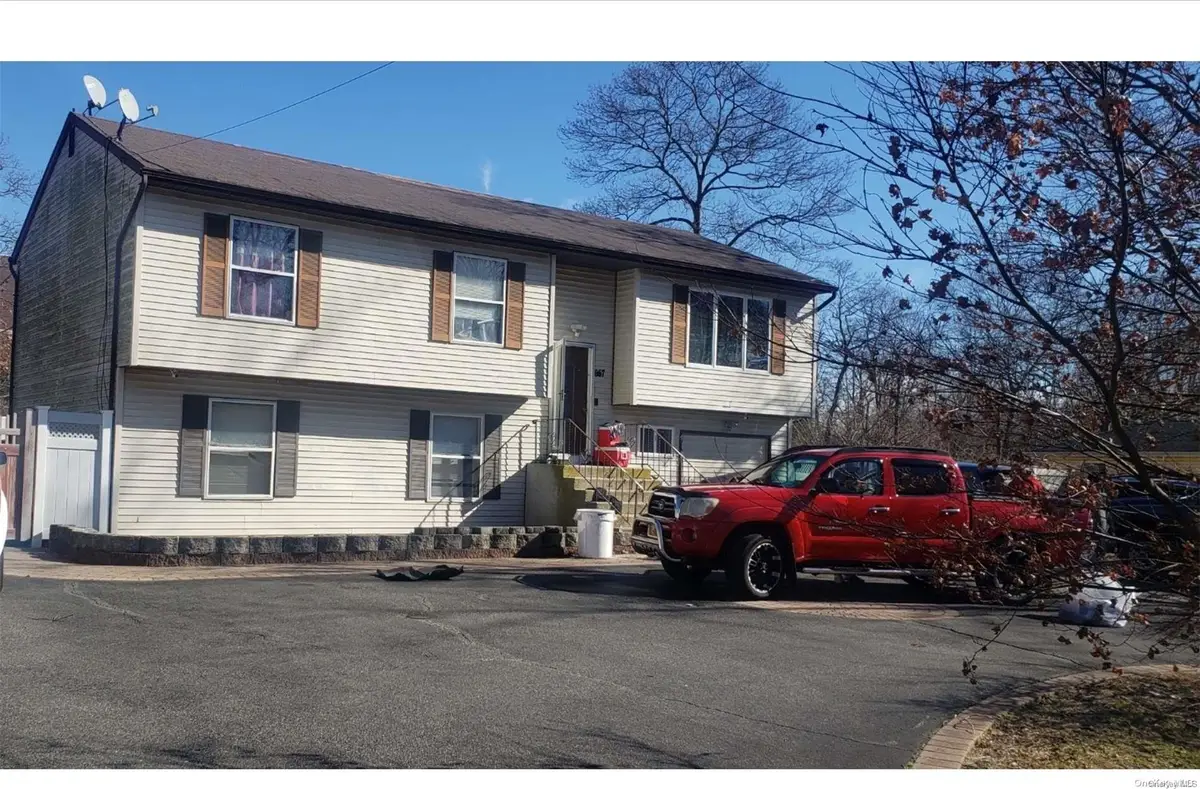 657 Wilson Boulevard, Central Islip, NY 11722 - Image #1