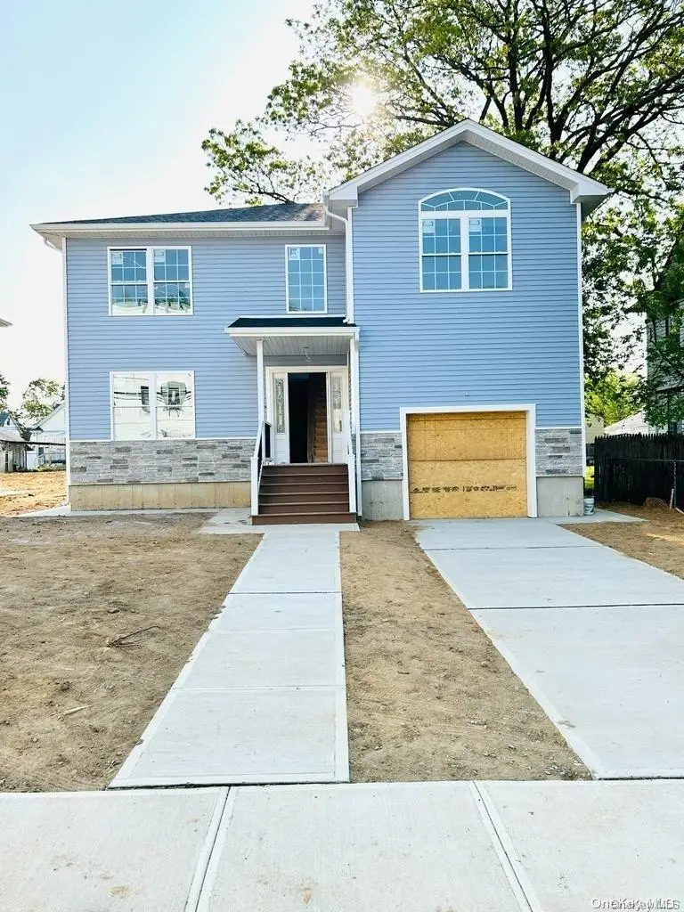 96 N Columbus Avenue, Freeport, NY 11520 - Image #2