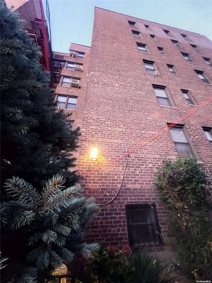 8423 Manton Street #1D, Briarwood, NY 11435 - Image #2