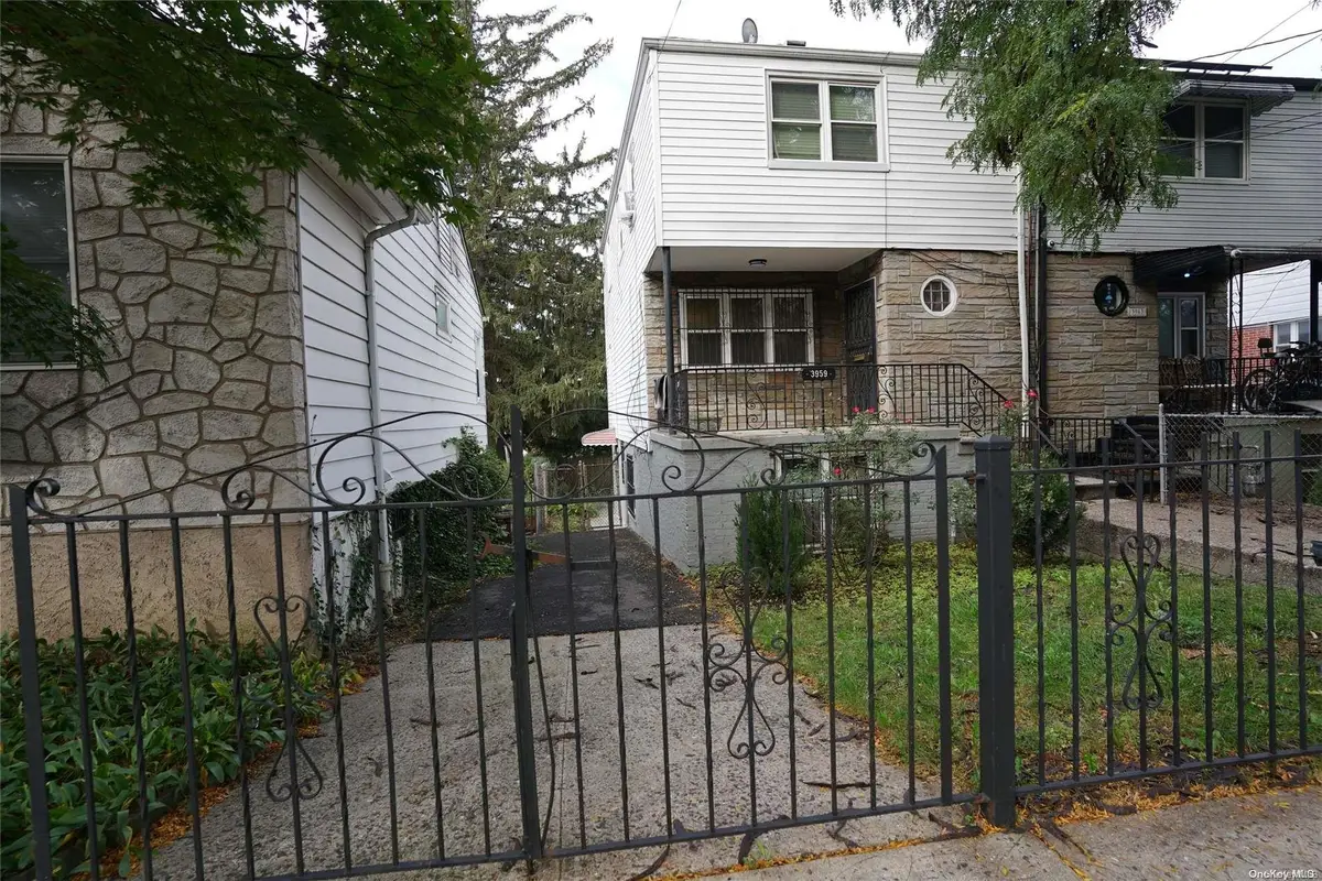 3959 Murdock Avenue, Bronx, NY 10466 - Image #1