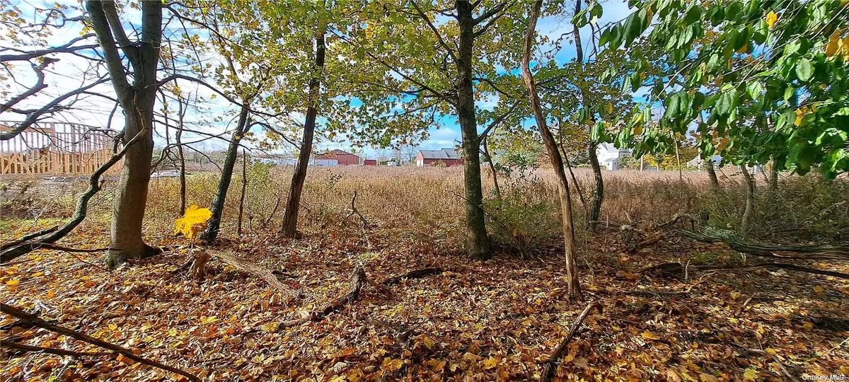 140 Arshamomaque Avenue, Southold, NY 11971 - Image #1