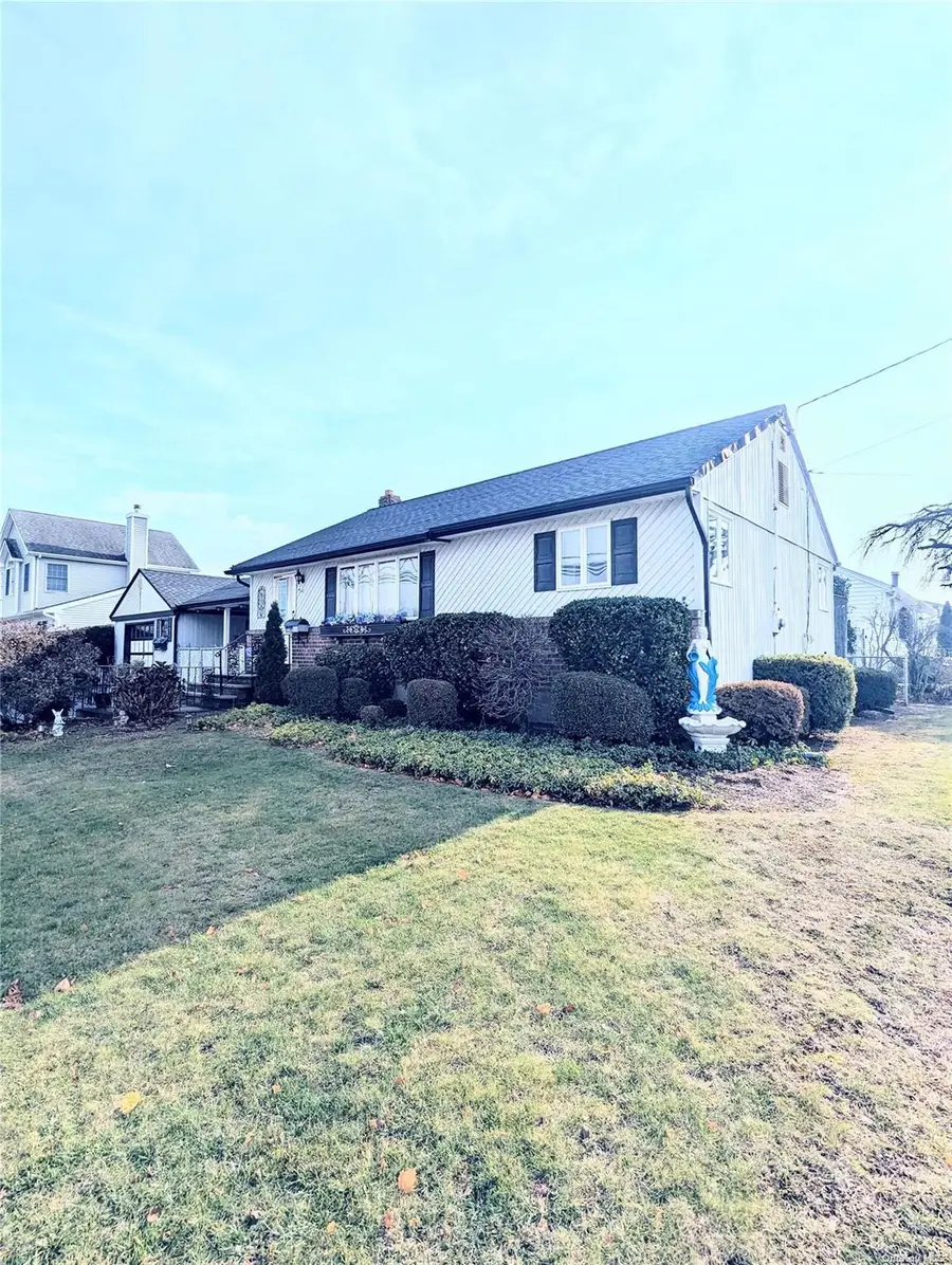 149 Maple Avenue, Bethpage, NY 11714 - #2
