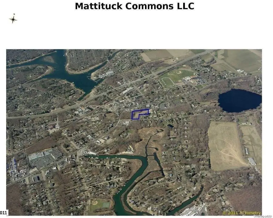 385 New Suffolk Avenue, Mattituck, NY 11952 - Image #2